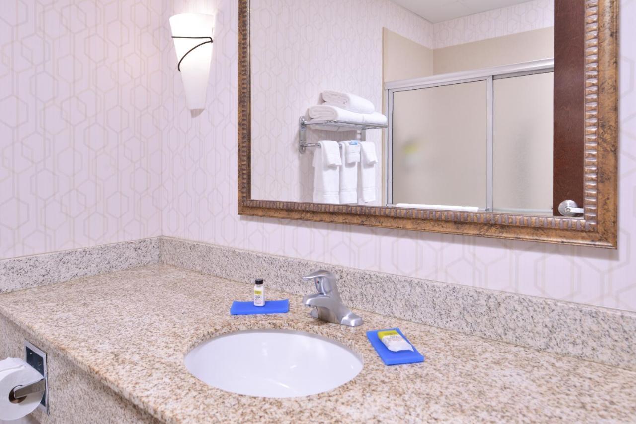 Holiday Inn Express & Suites Pittsburg By Ihg Εξωτερικό φωτογραφία