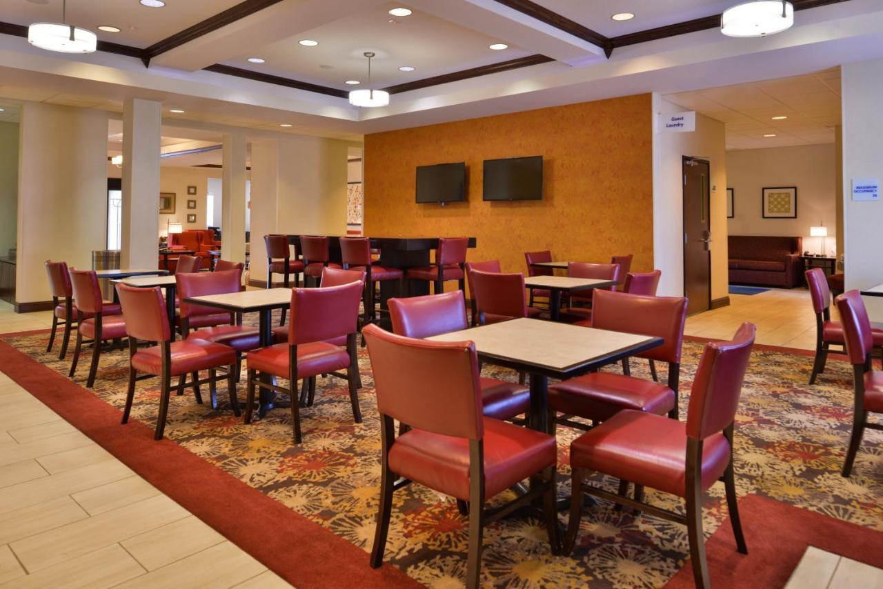 Holiday Inn Express & Suites Pittsburg By Ihg Εξωτερικό φωτογραφία