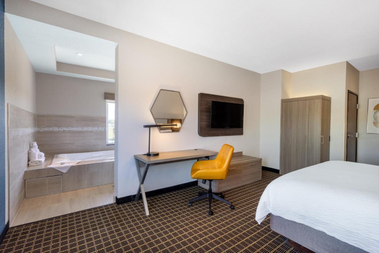 Holiday Inn Express & Suites Pittsburg By Ihg Εξωτερικό φωτογραφία