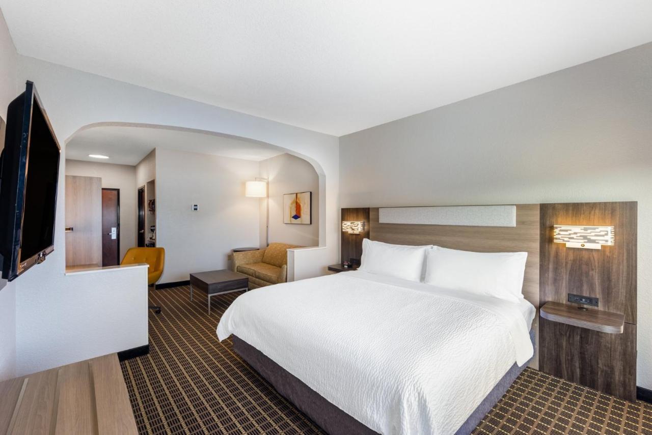 Holiday Inn Express & Suites Pittsburg By Ihg Εξωτερικό φωτογραφία
