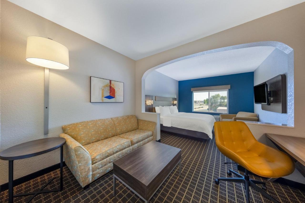 Holiday Inn Express & Suites Pittsburg By Ihg Εξωτερικό φωτογραφία