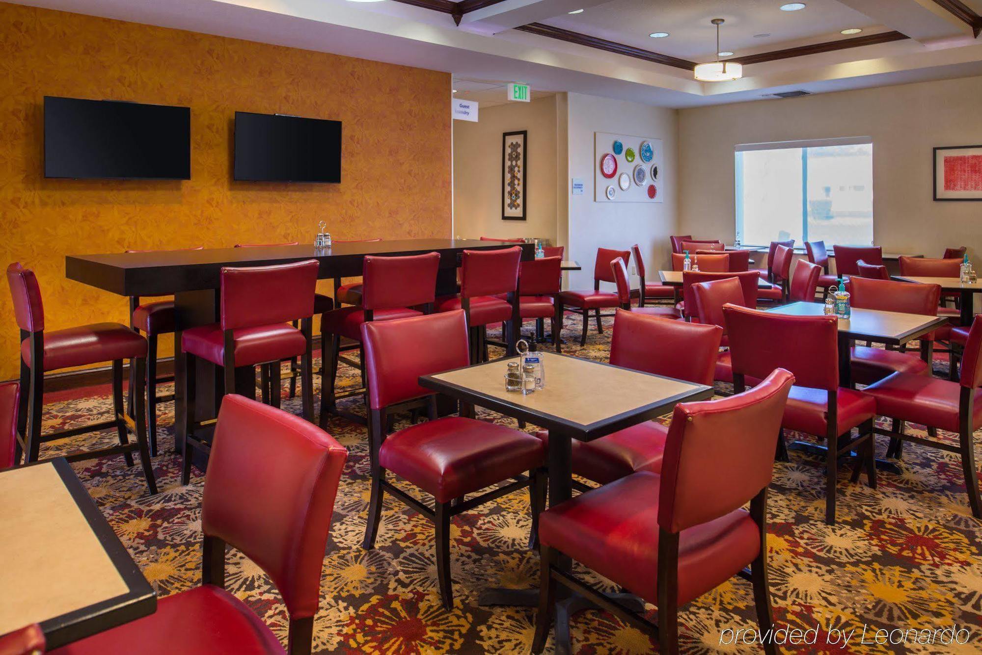 Holiday Inn Express & Suites Pittsburg By Ihg Εξωτερικό φωτογραφία