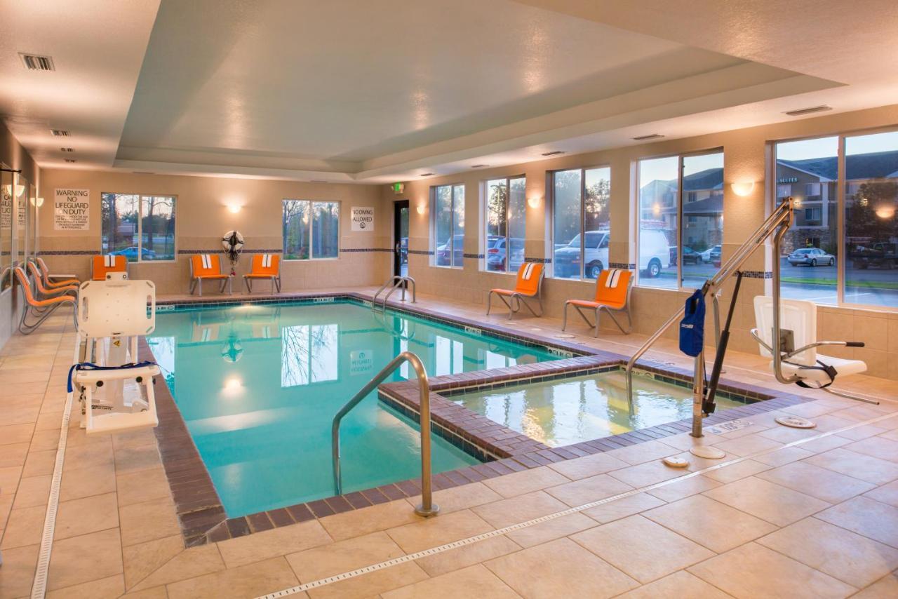 Holiday Inn Express & Suites Pittsburg By Ihg Εξωτερικό φωτογραφία